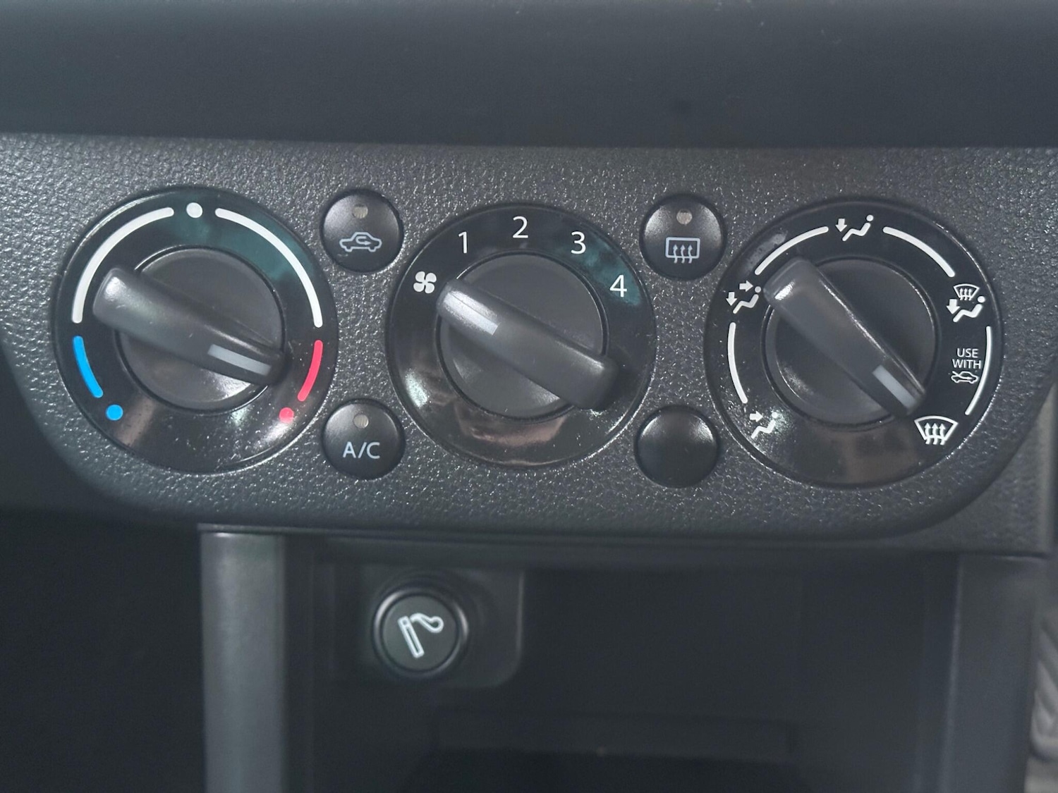 Used Suzuki Swift 2009 for sale - 77637802: Photo 35