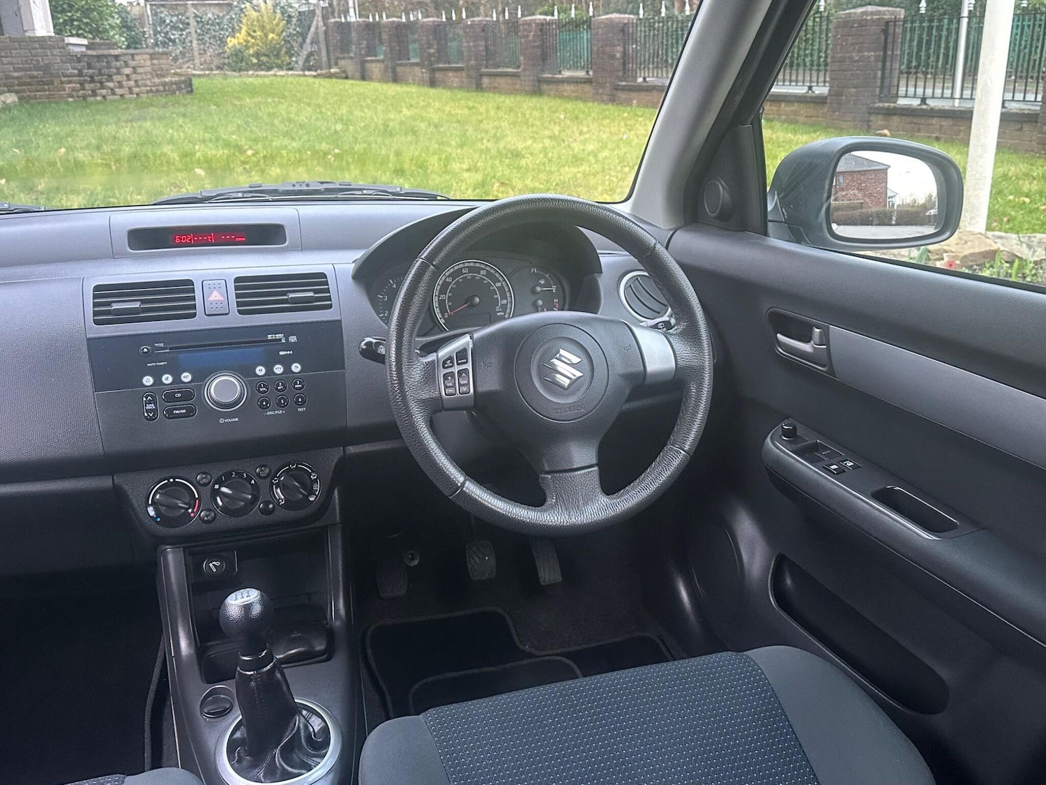 Used Suzuki Swift 2009 for sale - 77637802: Photo 39