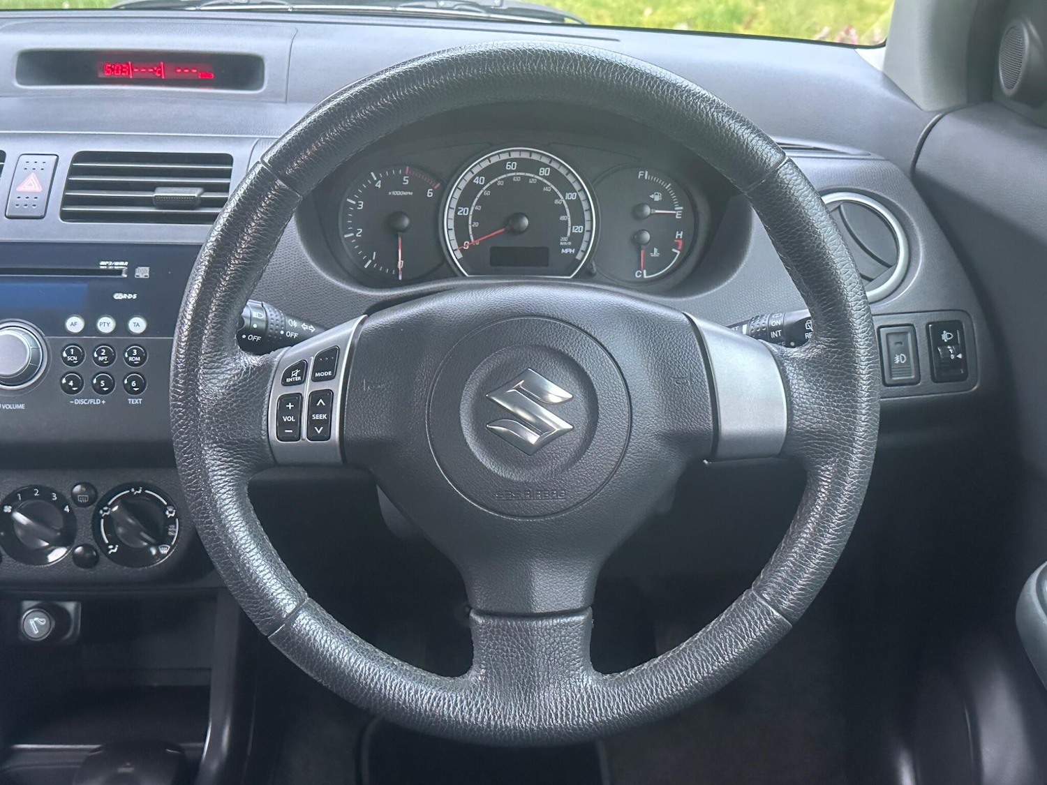 Used Suzuki Swift 2009 for sale - 77637802: Photo 41