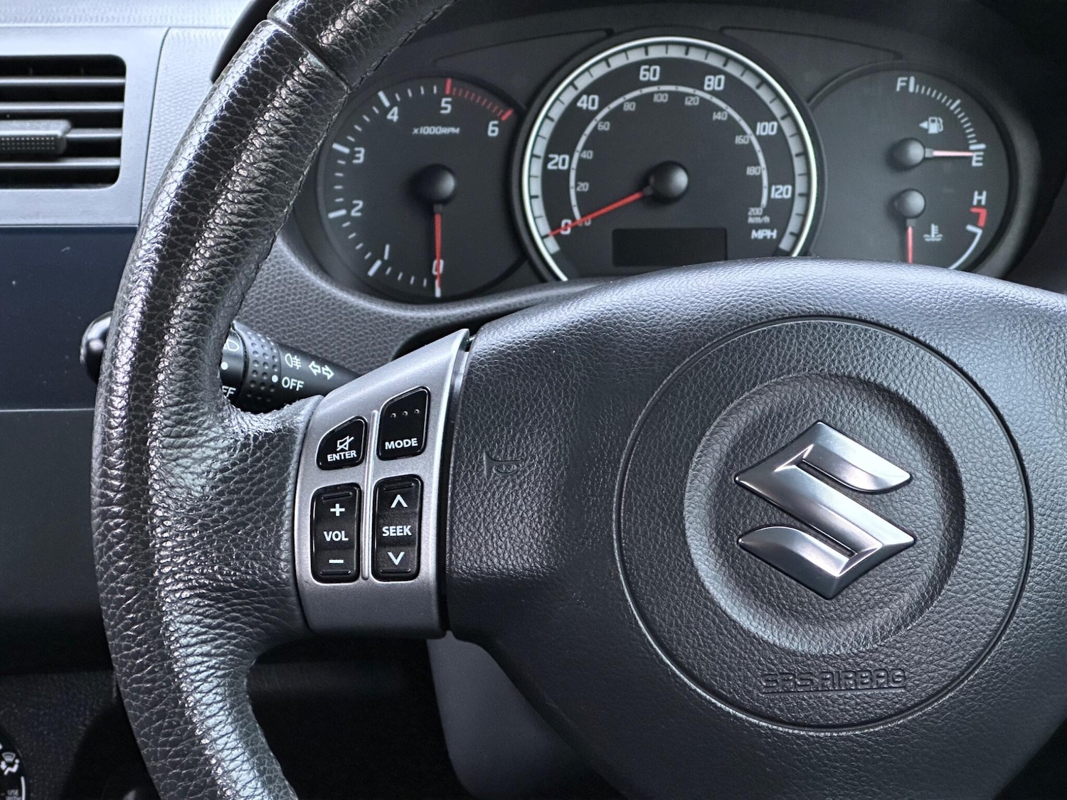 Used Suzuki Swift 2009 for sale - 77637802: Photo 45