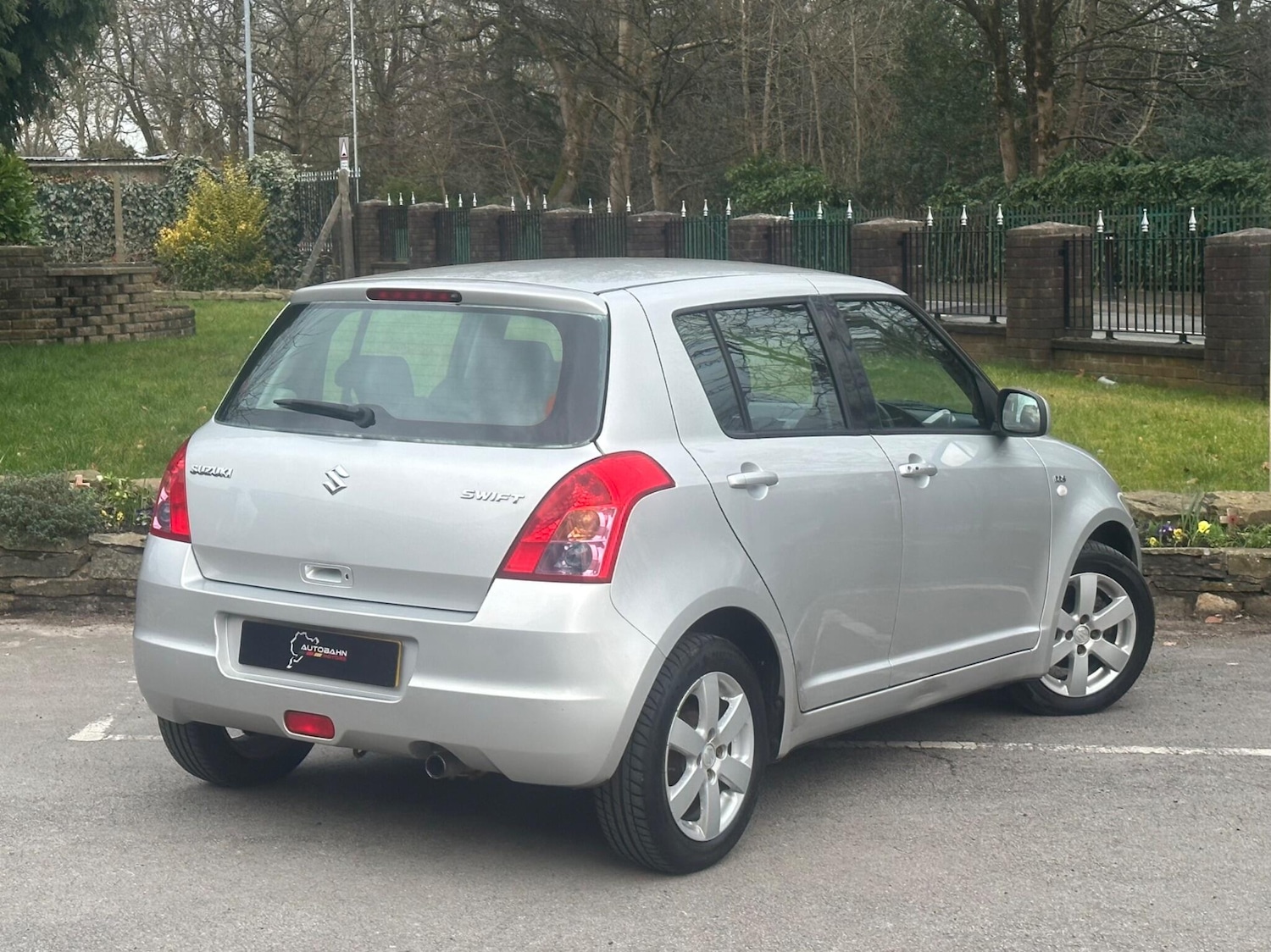 Used Suzuki Swift 2009 for sale - 77637802: Photo 9