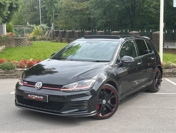 Used Volkswagen Golf 2018 for sale - 76094710: Photo 1