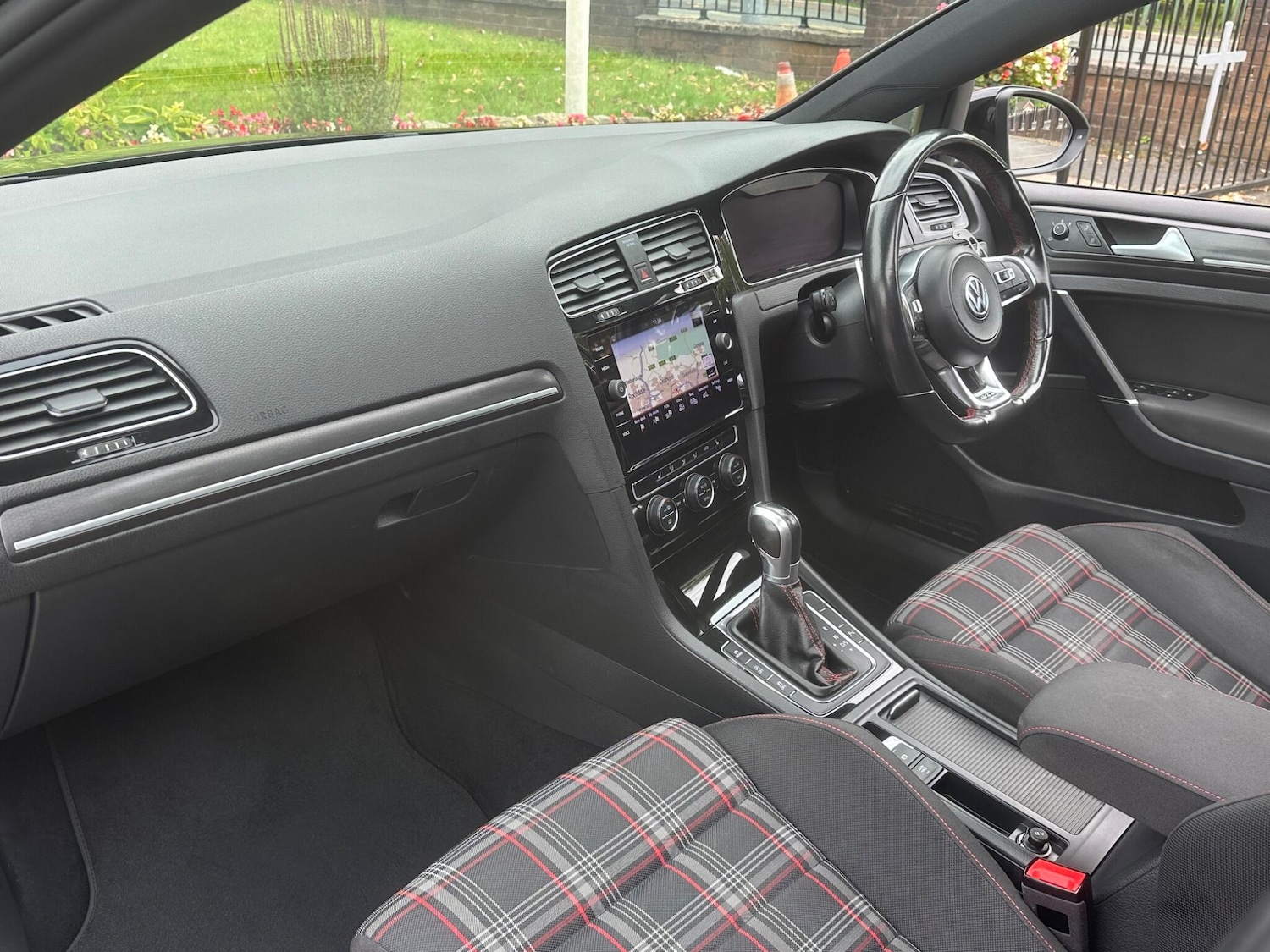 Used Volkswagen Golf 2018 for sale - 76094710: Photo 43