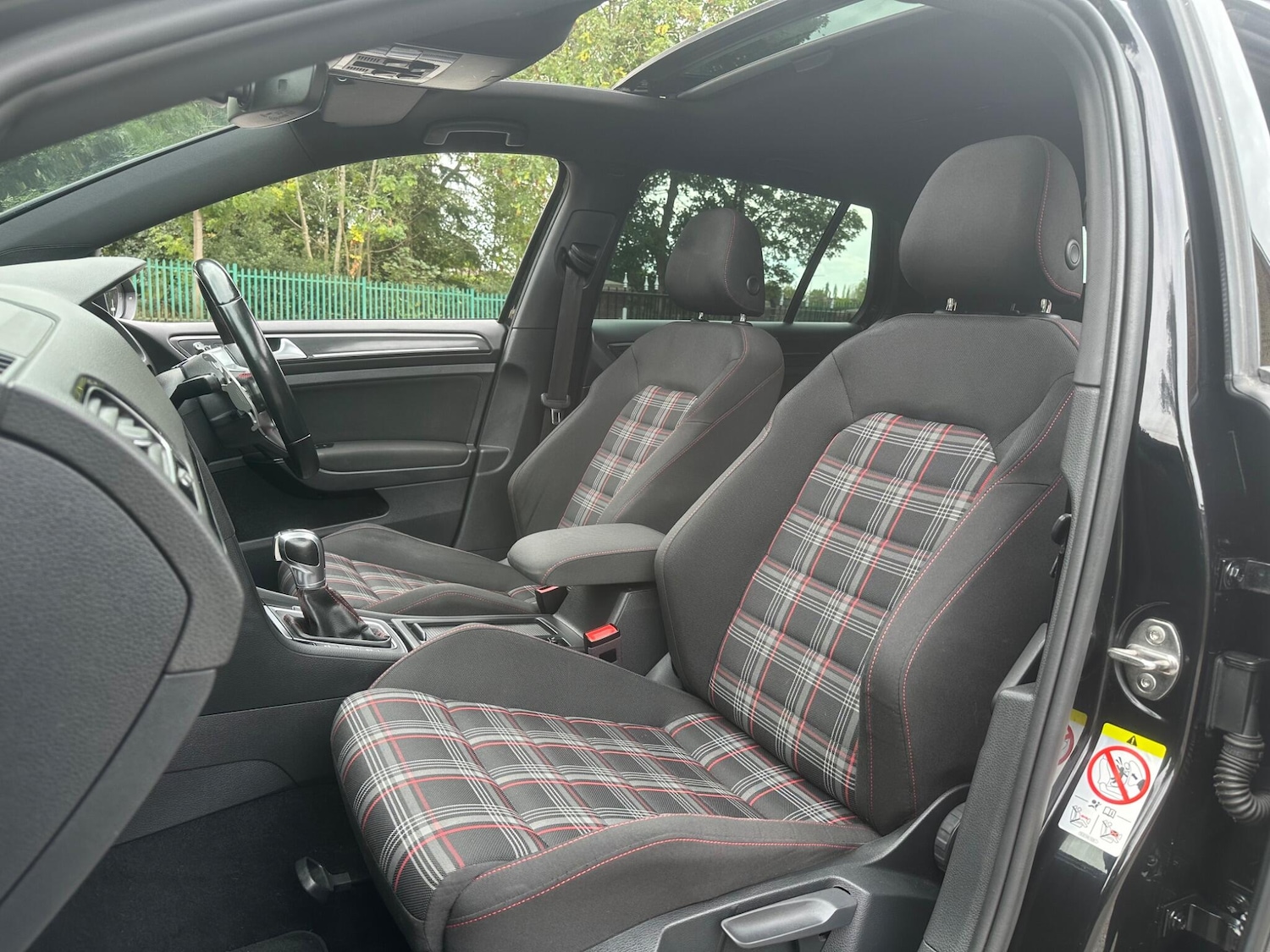 Used Volkswagen Golf 2018 for sale - 76094710: Photo 47