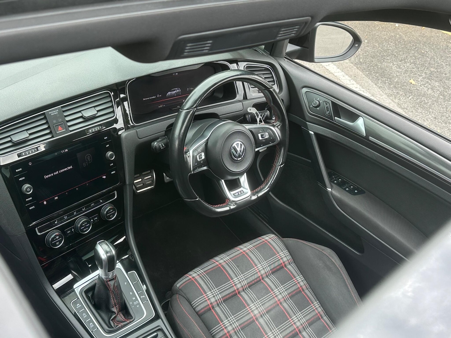 Used Volkswagen Golf 2018 for sale - 76094710: Photo 48