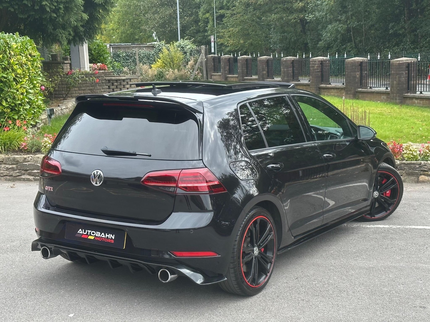 Used Volkswagen Golf 2018 for sale - 76094710: Photo 9