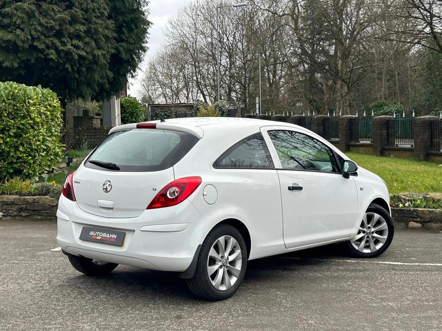 Used Vauxhall Corsa 2012 for sale - 77709490: Photo 9