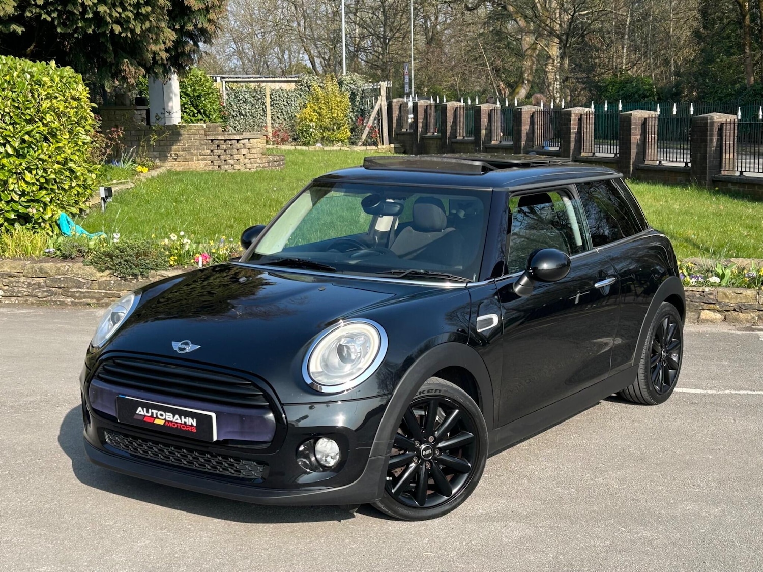 Used MINI Hatch for sale - 77978032: Photo 1