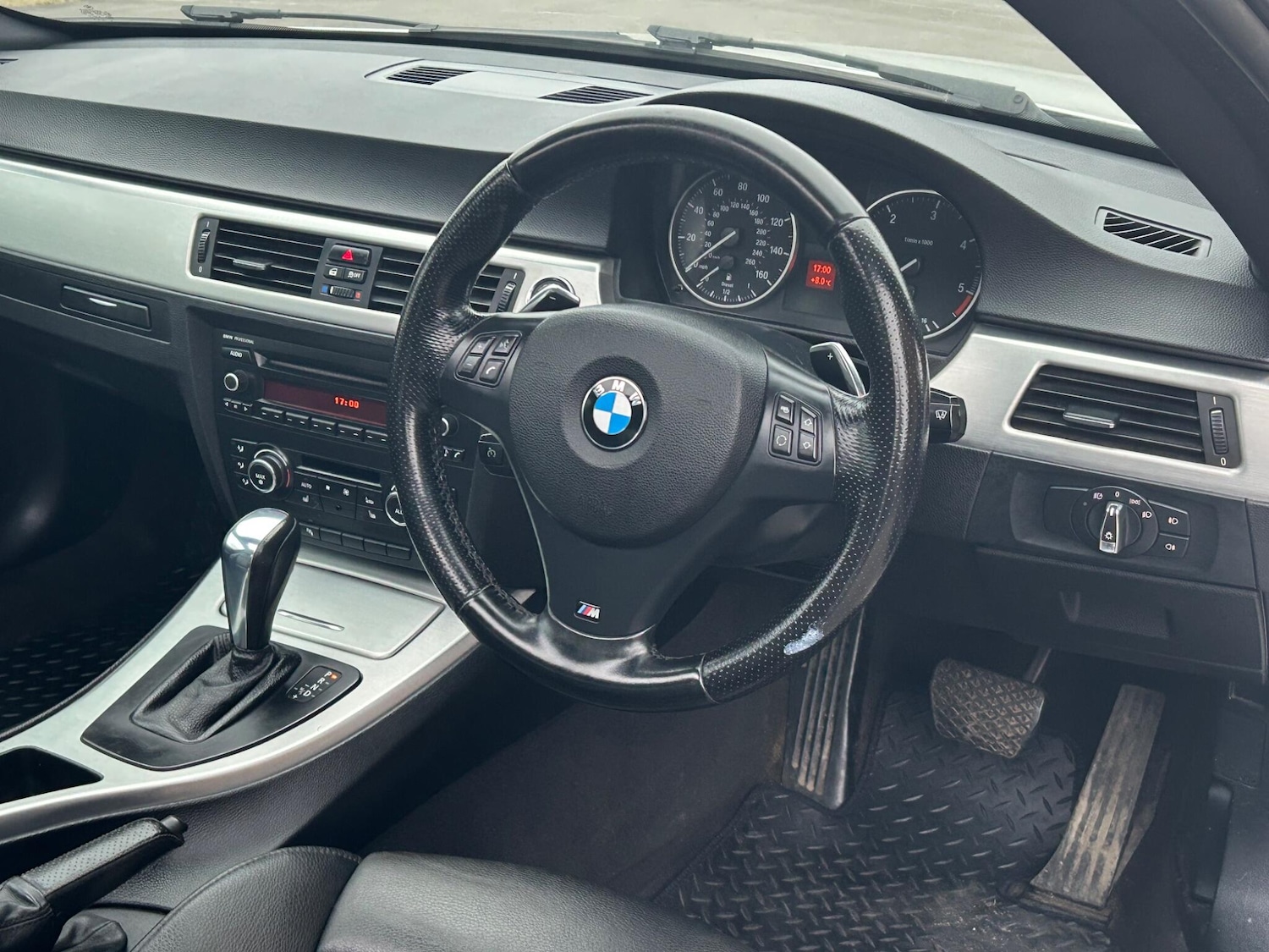 Used BMW 3 Series 2011 for sale - 77799243: Photo 31