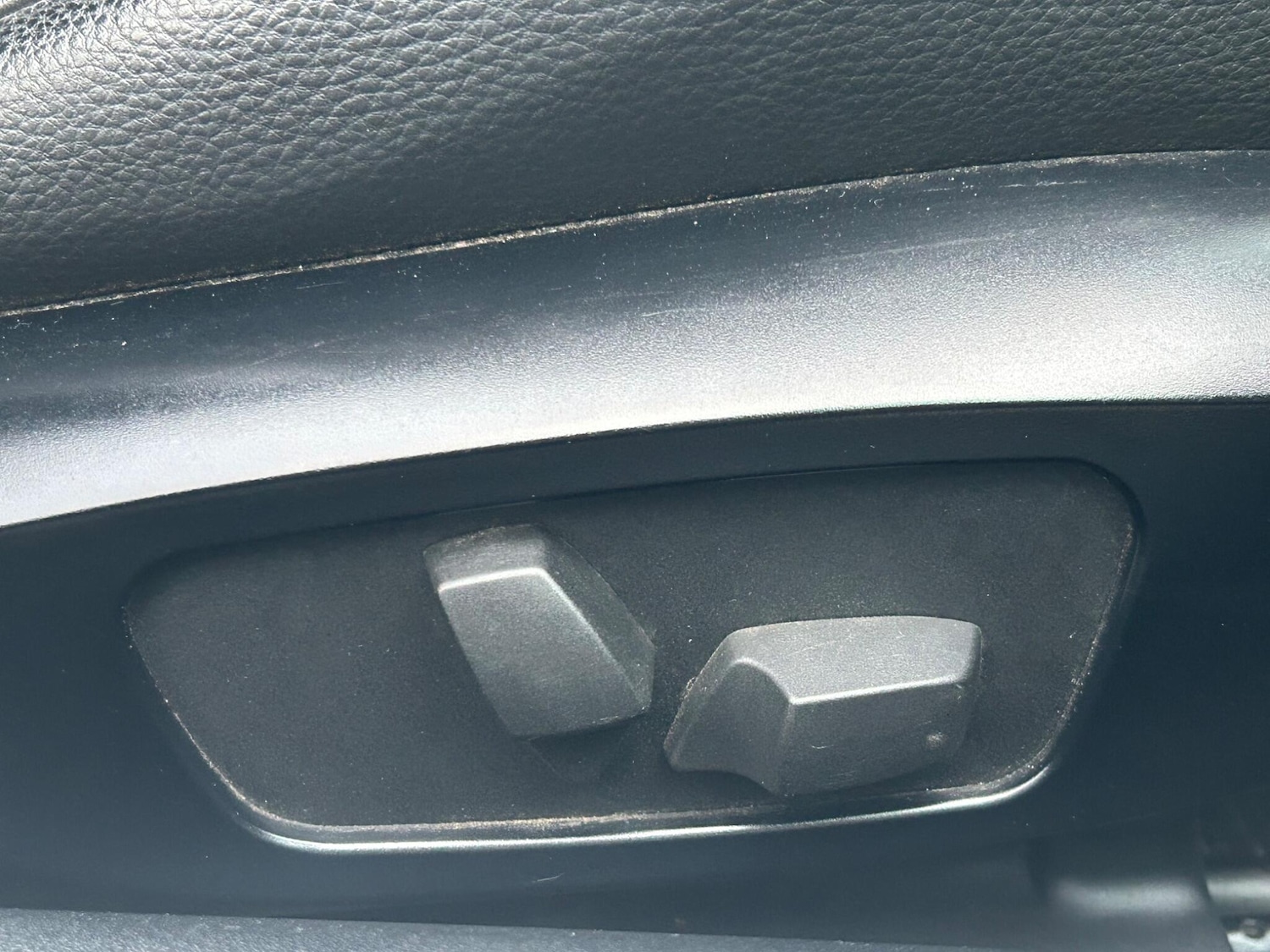 Used BMW 3 Series 2011 for sale - 77799243: Photo 39