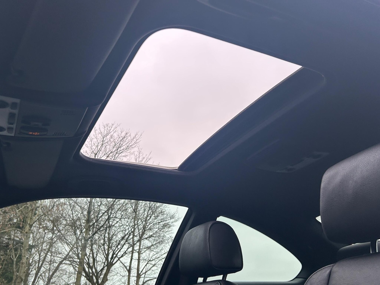 Used BMW 3 Series 2011 for sale - 77799243: Photo 43