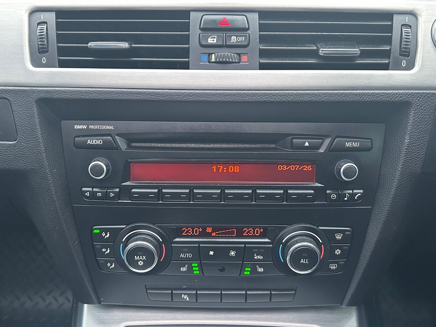 Used BMW 3 Series 2011 for sale - 77799243: Photo 47