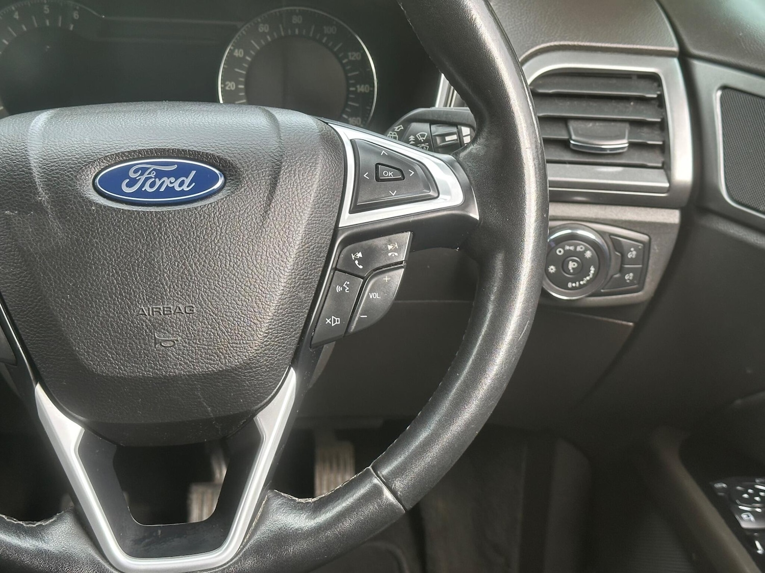 Used Ford Mondeo 2015 for sale - 76472104: Photo 34