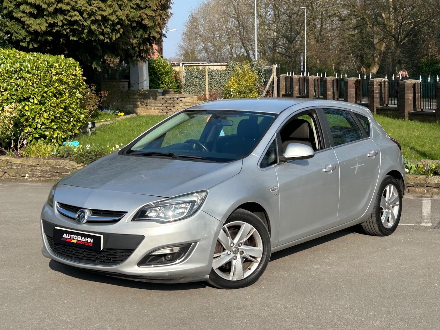 Used Vauxhall Astra 2012 for sale - 78047500: Photo 1