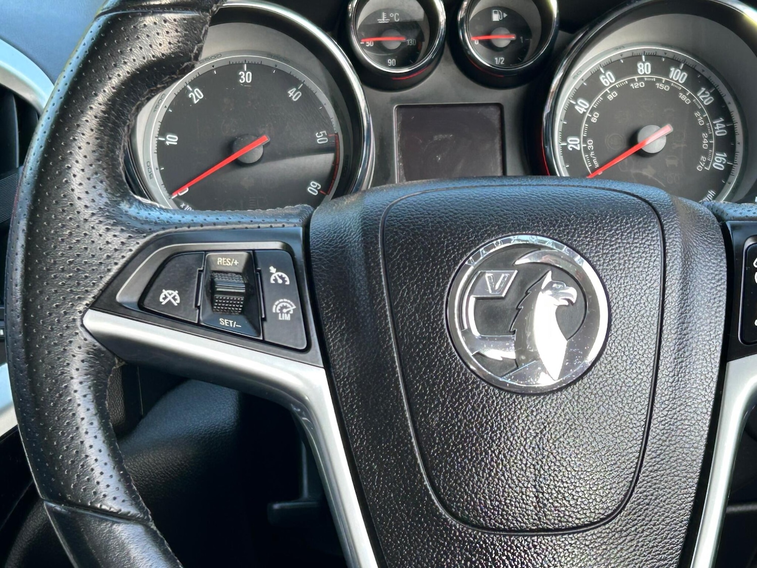 Used Vauxhall Astra 2012 for sale - 78047500: Photo 32