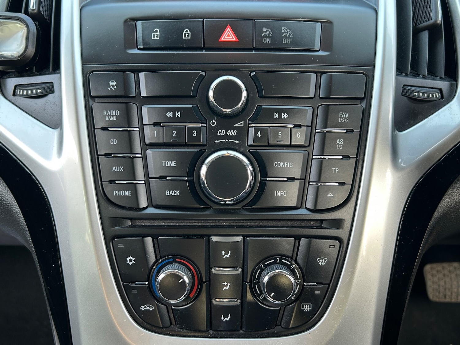 Used Vauxhall Astra 2012 for sale - 78047500: Photo 34