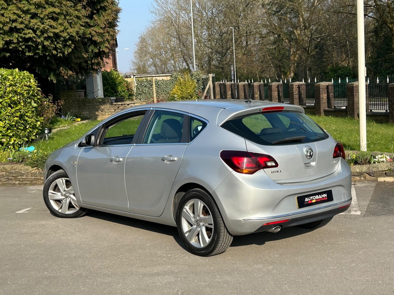 Used Vauxhall Astra 2012 for sale - 78047500: Photo 8