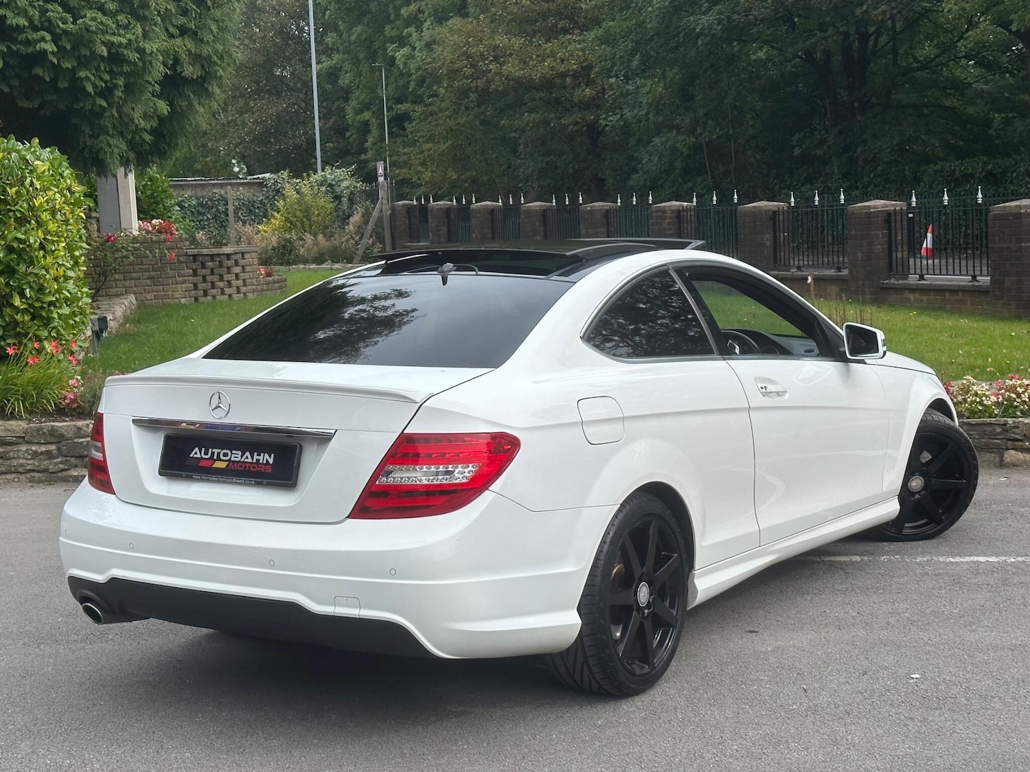 Used Mercedes-Benz C Class 2015 for sale - 76753054: Photo 12