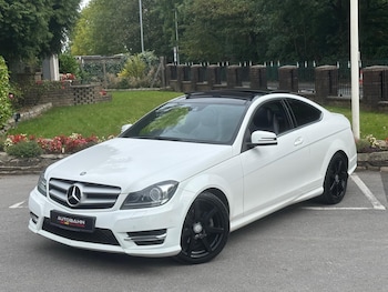 Used Mercedes-Benz C Class 2015 for sale - 76753054: Photo