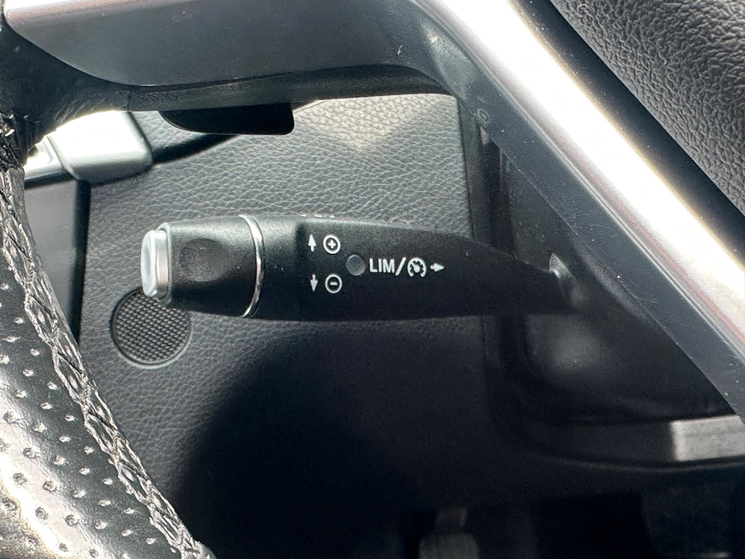 Used Mercedes-Benz C Class 2015 for sale - 76753054: Photo 49