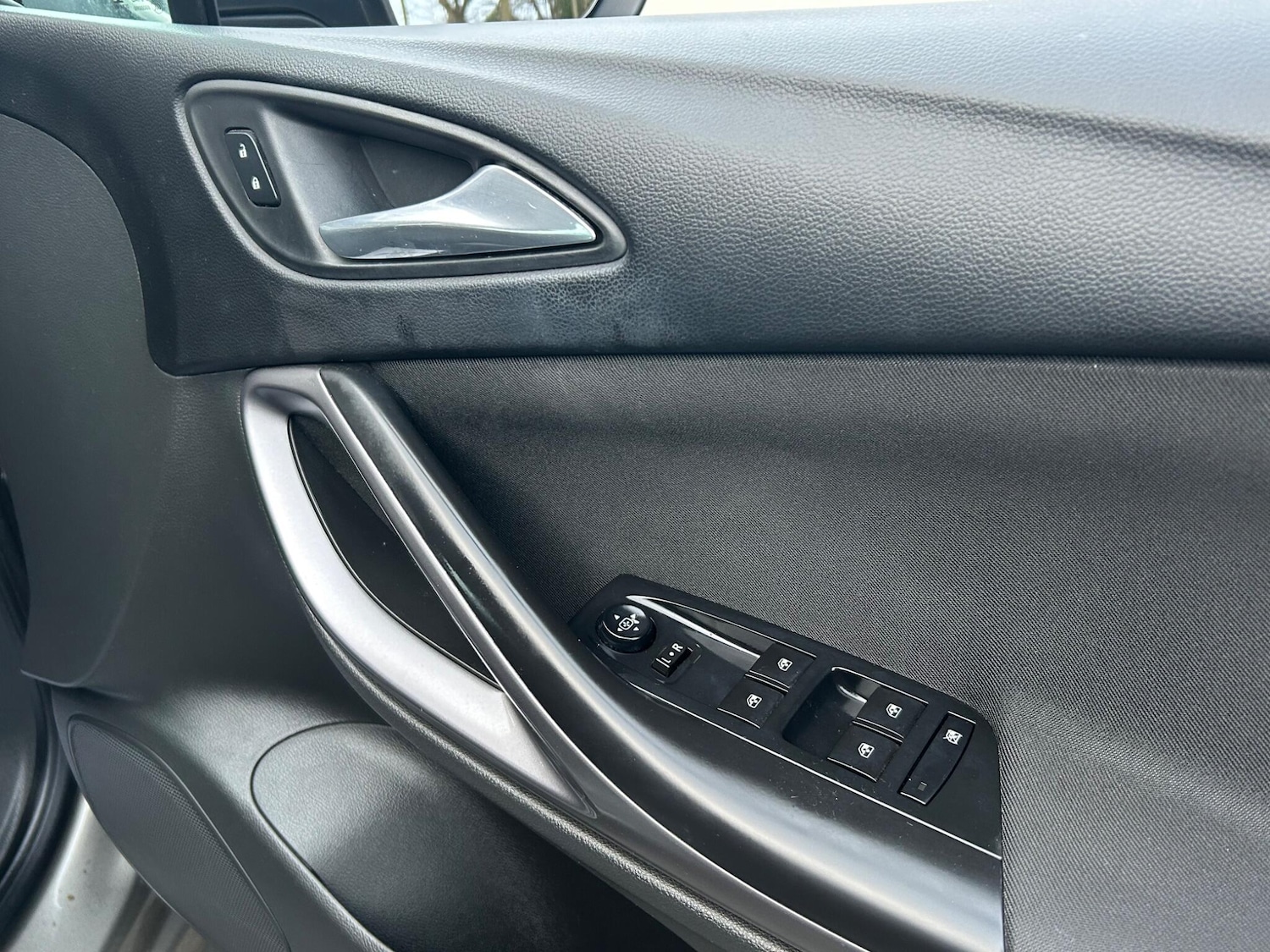 Used Vauxhall Astra for sale - 77809149: Photo 48