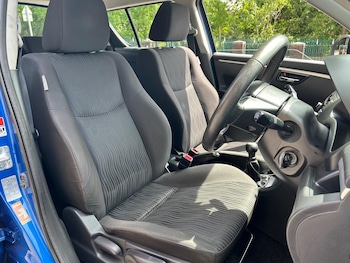 Used Suzuki Swift 2012 for sale - 78684702: Photo
