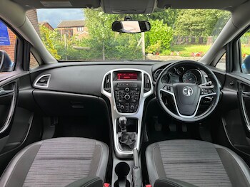 Used Vauxhall Astra 2015 for sale - 75669305: Photo
