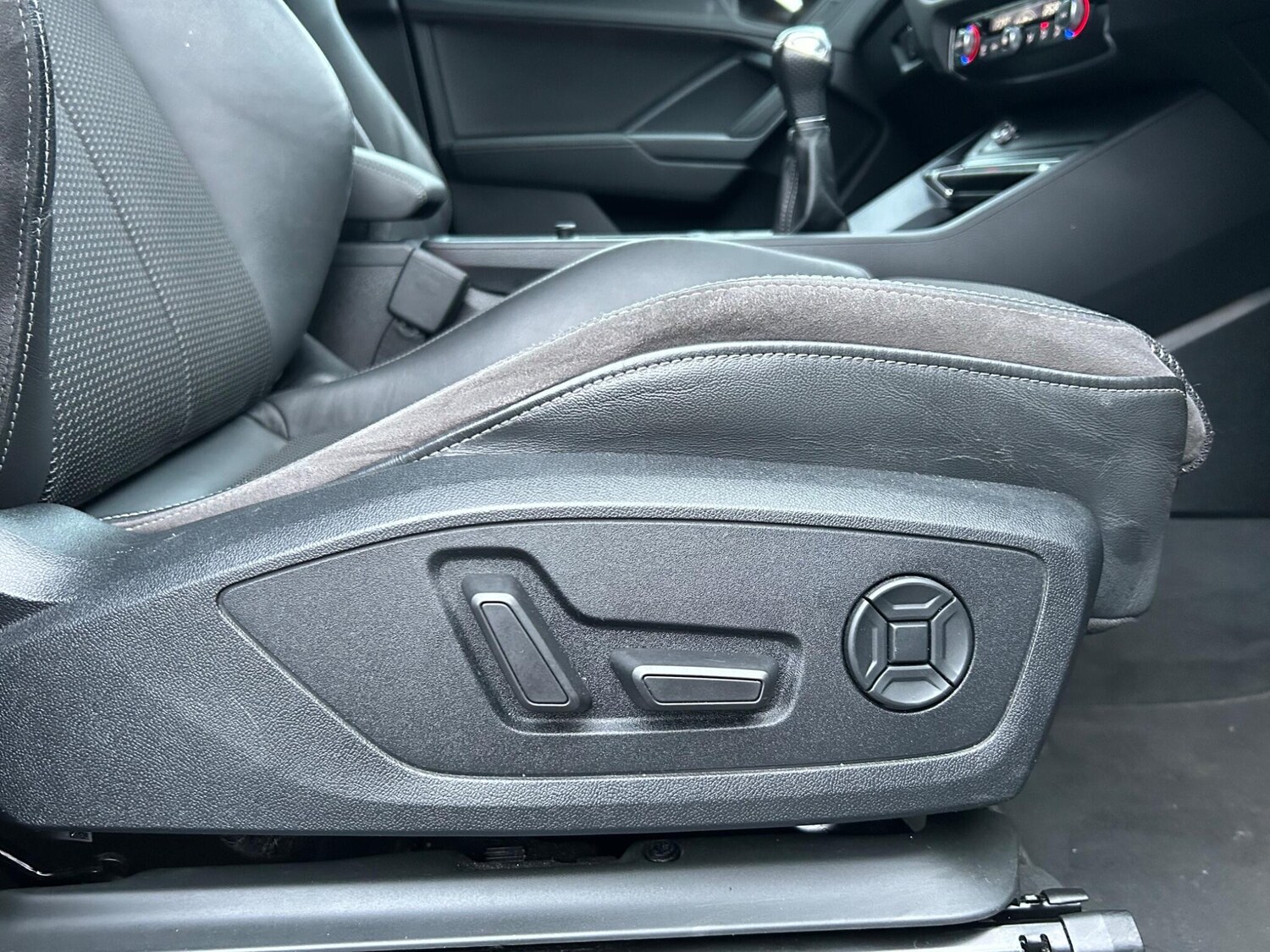 Used Audi Q3 2019 for sale - 77940010: Photo 26