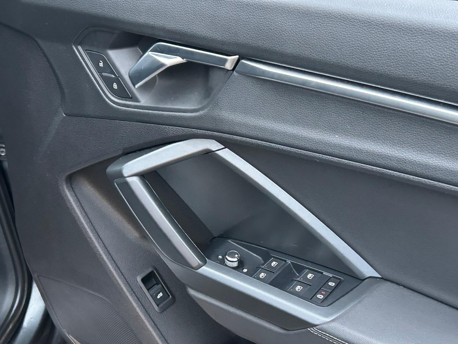 Used Audi Q3 2019 for sale - 77940010: Photo 40