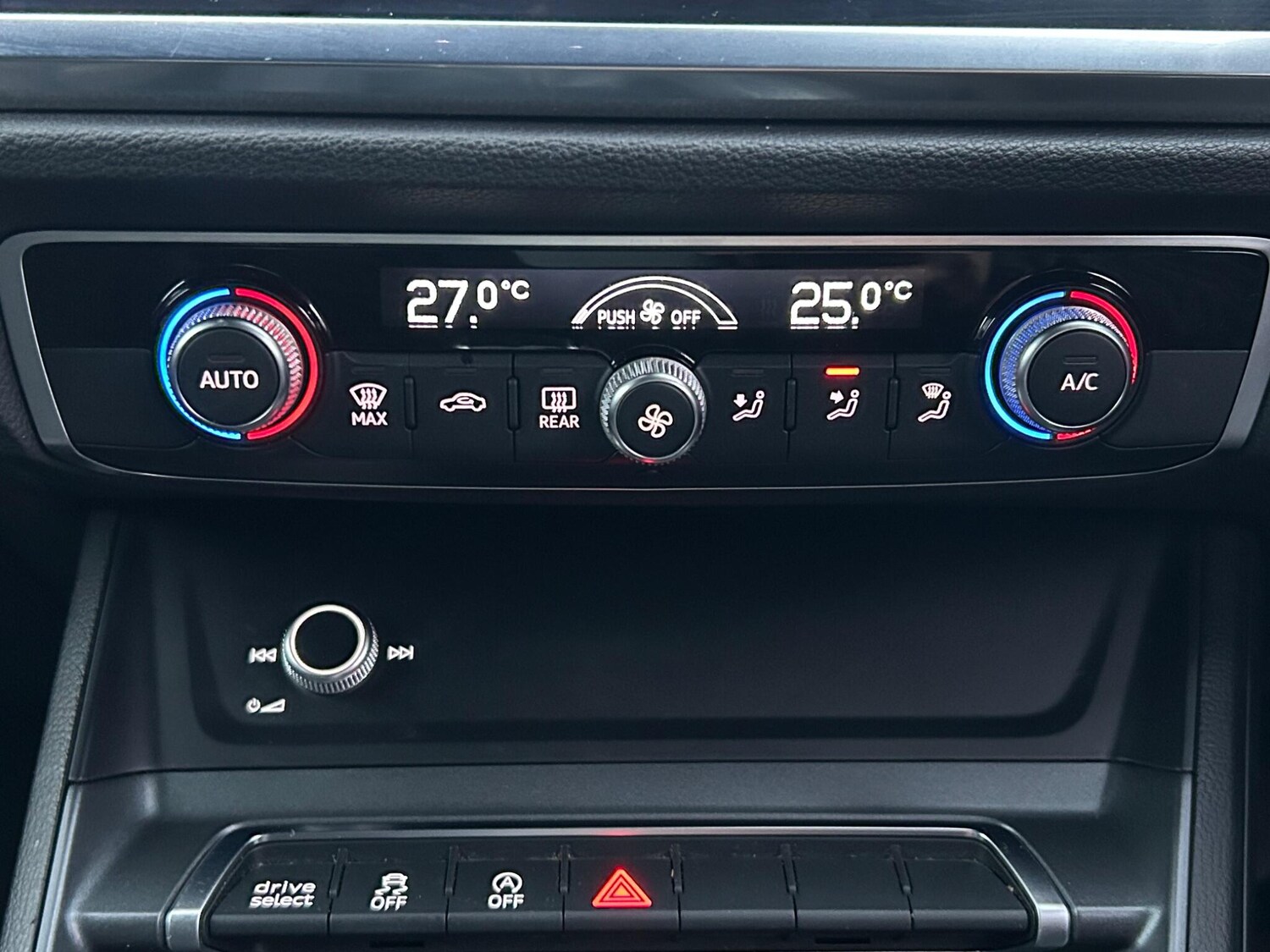 Used Audi Q3 2019 for sale - 77940010: Photo 45