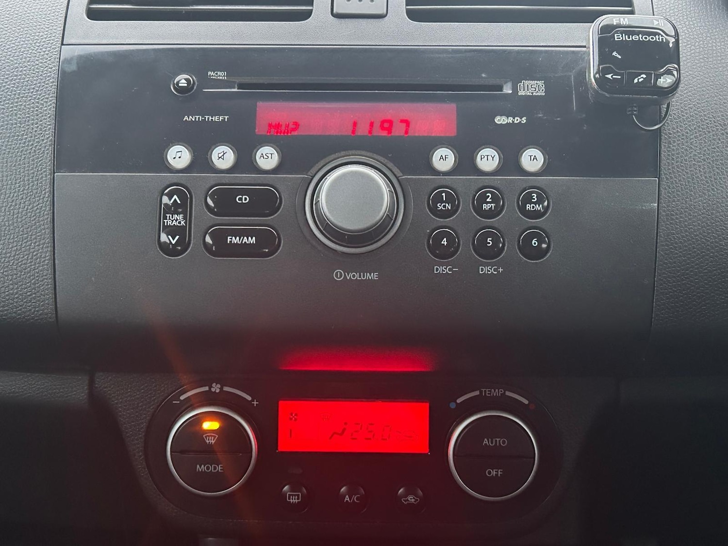 Used Suzuki Swift 2011 for sale - 78019659: Photo 31