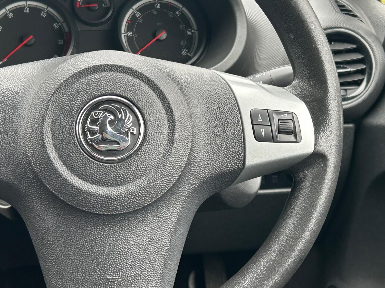 Used Vauxhall Corsa 2011 for sale - 77892670: Photo 32