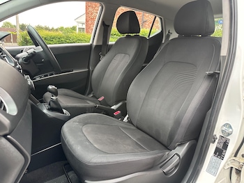 Used Hyundai i10 2017 for sale - 75508133: Photo
