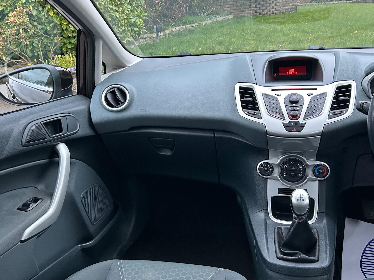 Used Ford Fiesta 2010 for sale - 77824056: Photo 33