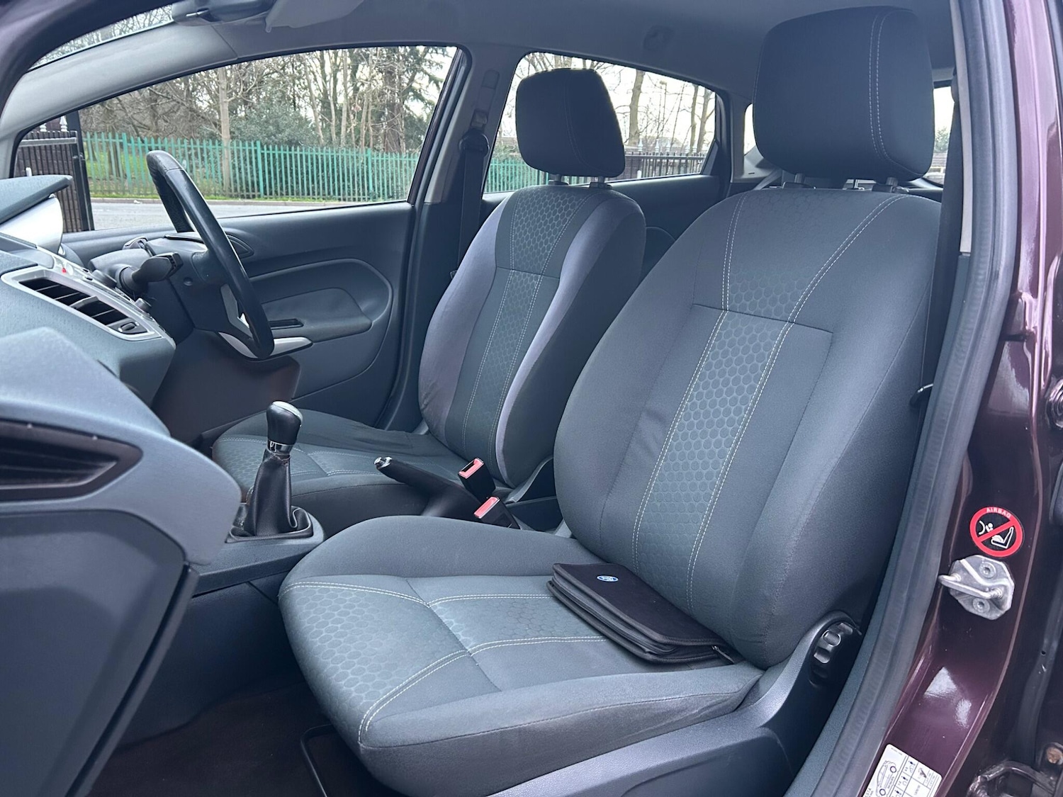 Used Ford Fiesta 2010 for sale - 77824056: Photo 4