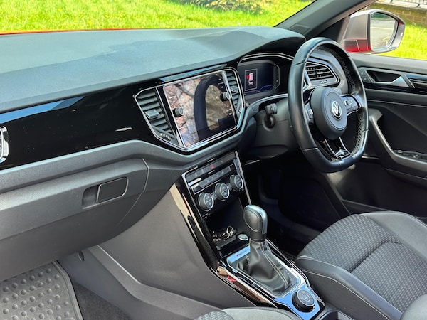 Used Volkswagen T-Roc 2020 for sale - 76284169: Photo 32