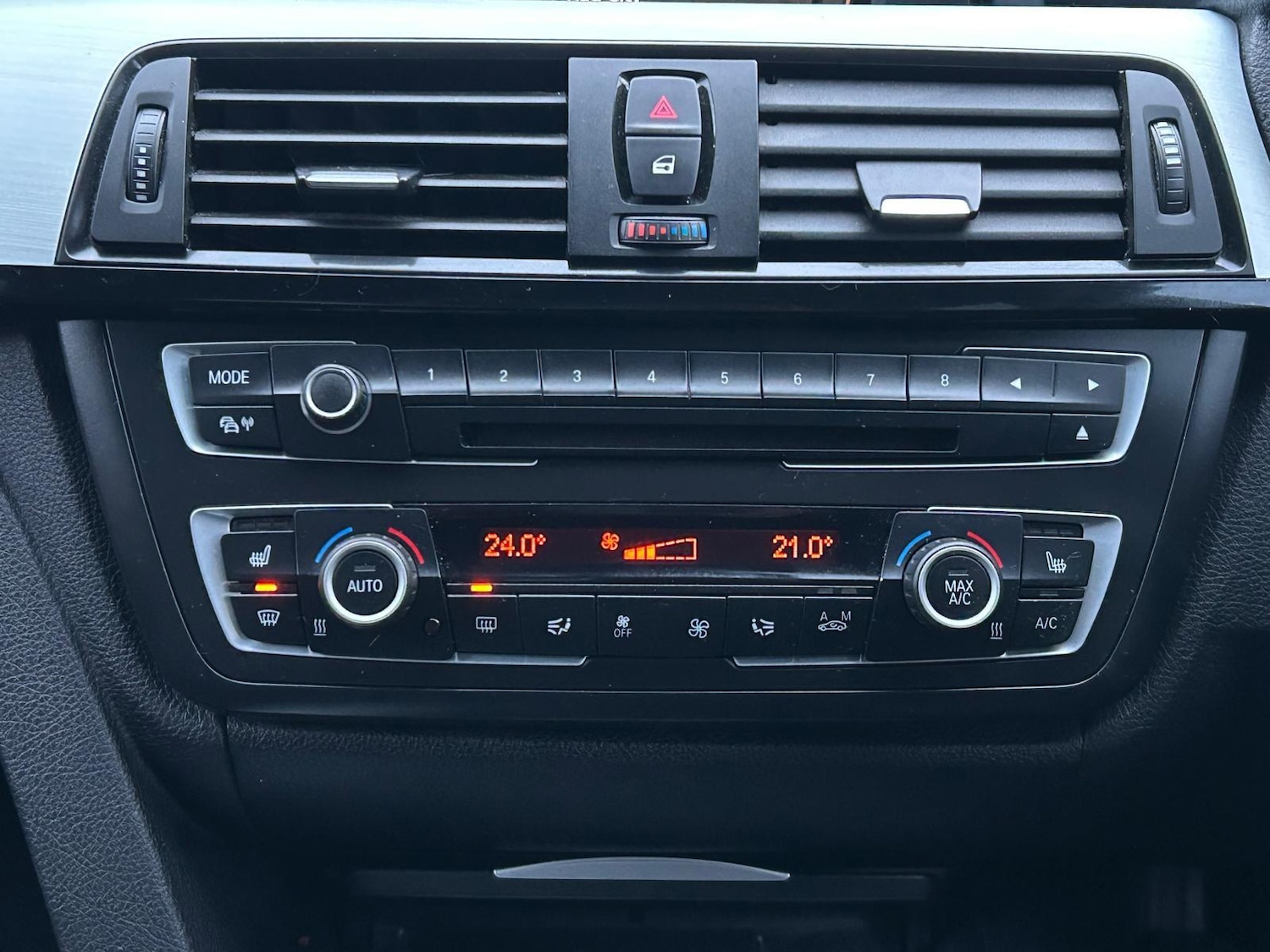 Used BMW 3 Series 2013 for sale - 77823779: Photo 40