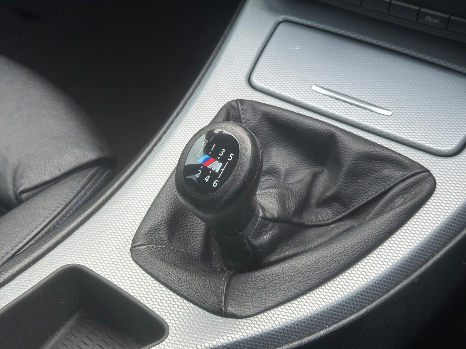 Used BMW 3 Series 2011 for sale - 76839810: Photo 27