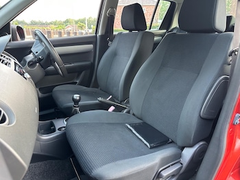 Used Suzuki Swift 2010 for sale - 75589037: Photo
