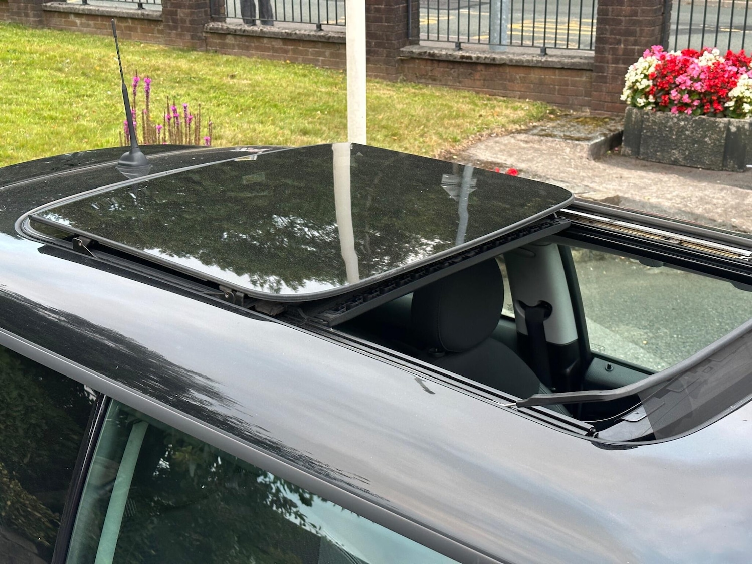 Used MINI Hatch 2010 for sale - 76239652: Photo 15