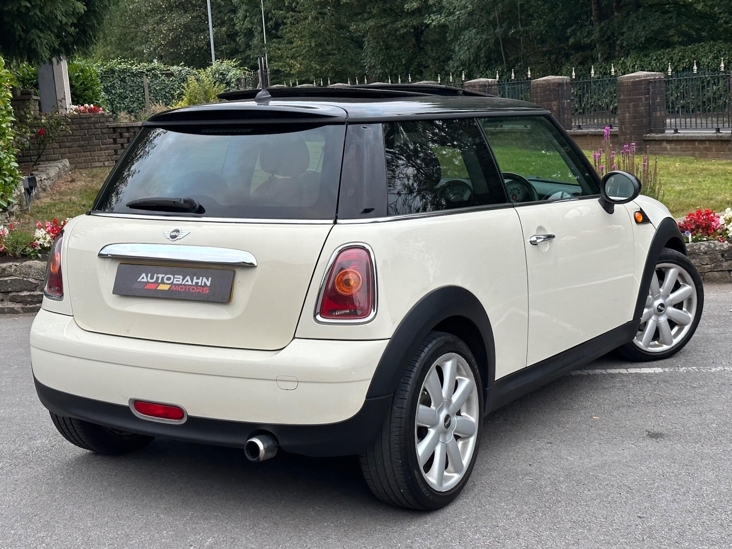 Used MINI Hatch 2010 for sale - 76239652: Photo 18