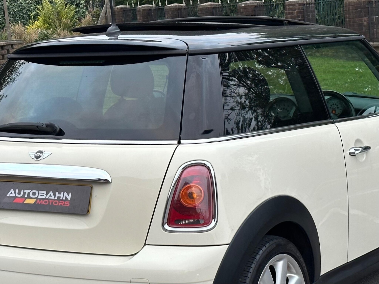 Used MINI Hatch 2010 for sale - 76239652: Photo 19