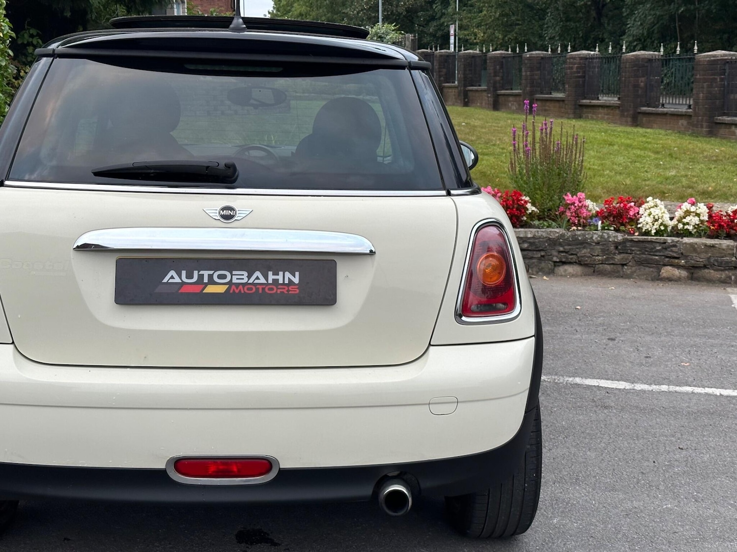 Used MINI Hatch 2010 for sale - 76239652: Photo 24