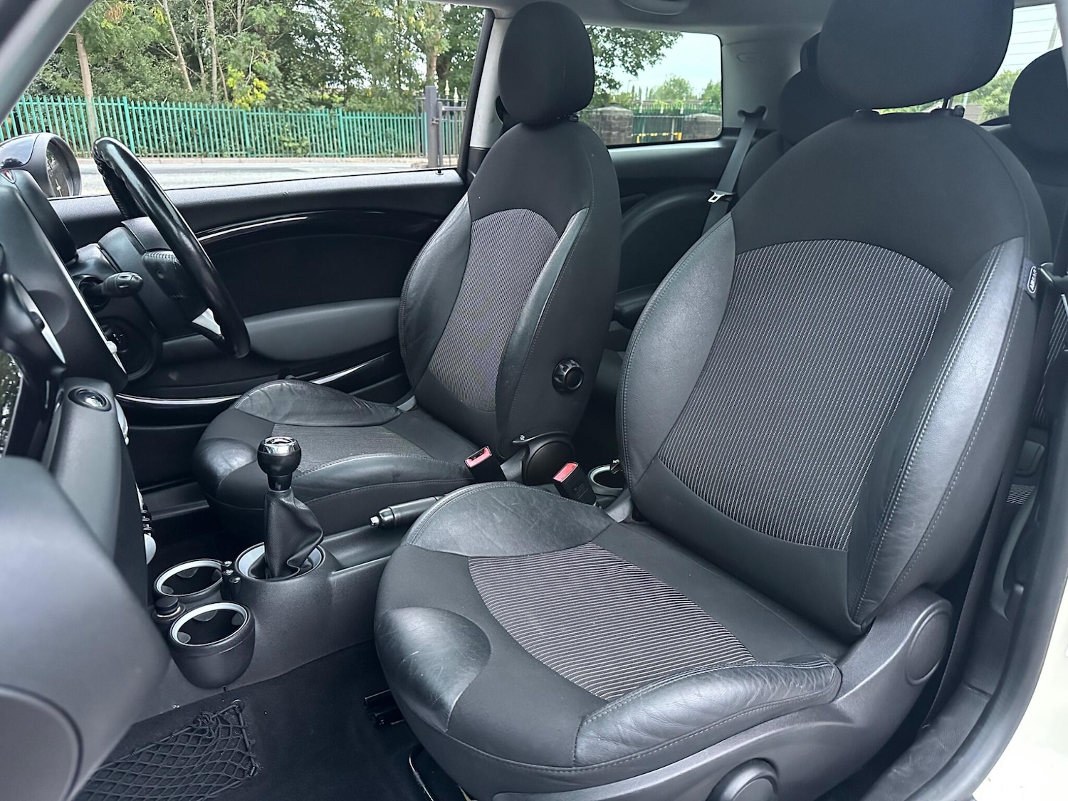 Used MINI Hatch 2010 for sale - 76239652: Photo 3