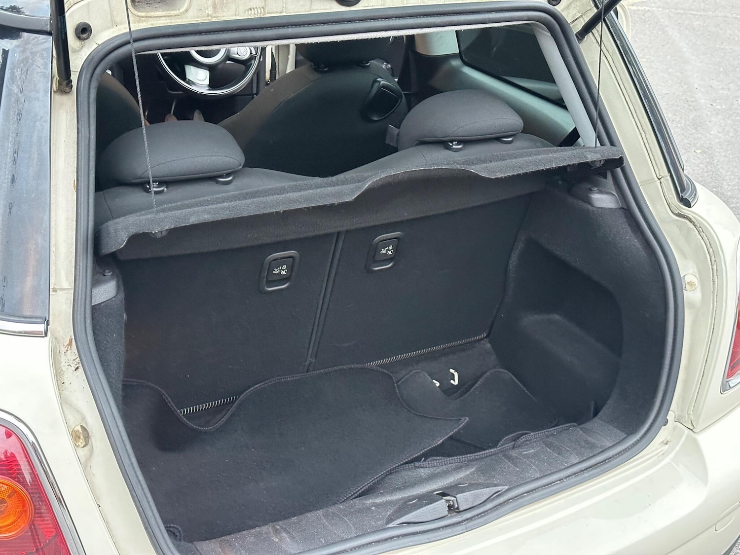 Used MINI Hatch 2010 for sale - 76239652: Photo 40