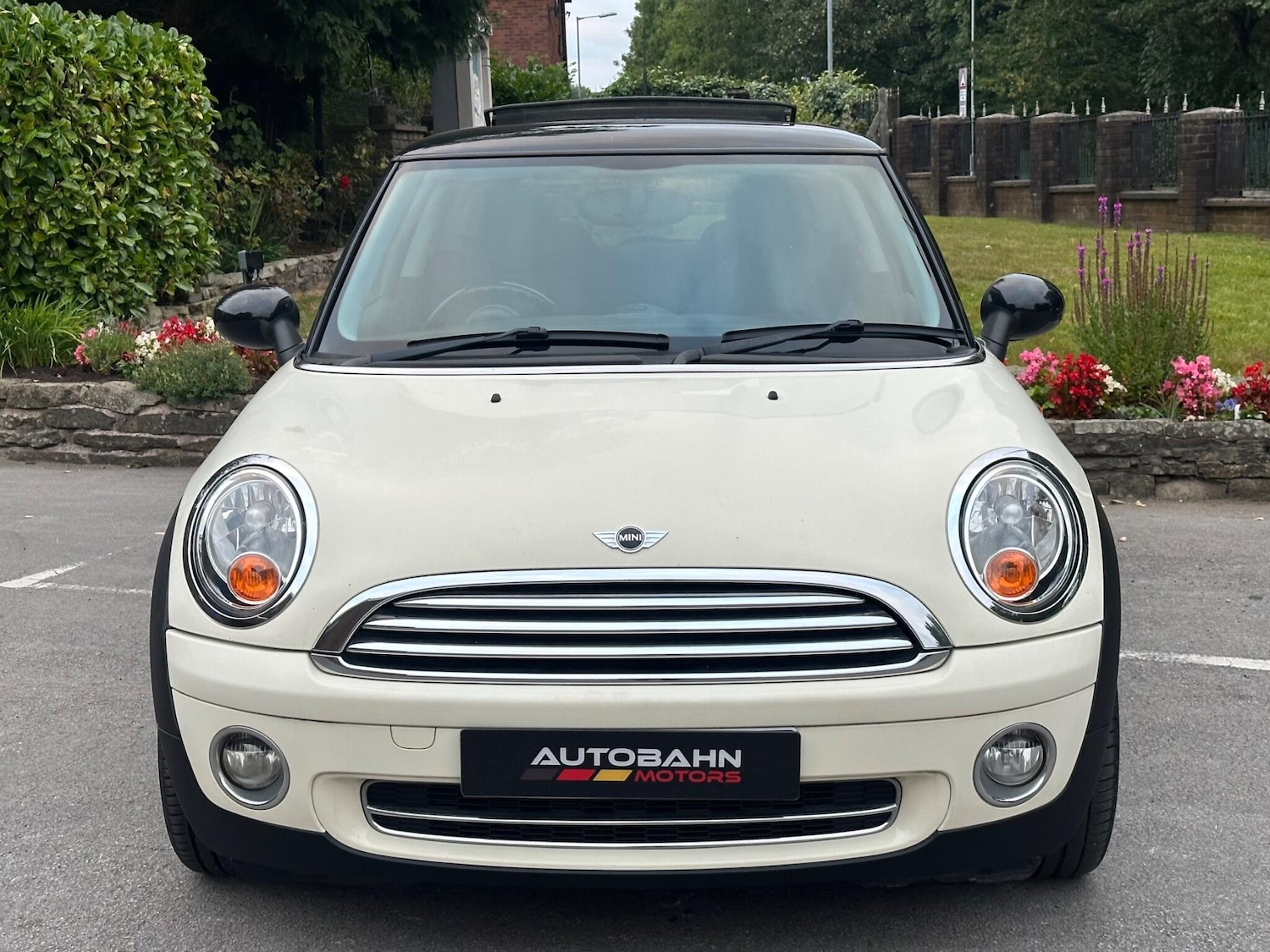 Used MINI Hatch 2010 for sale - 76239652: Photo 6