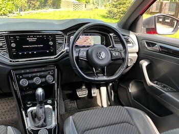 Used Volkswagen T-Roc 2020 for sale - 75609674: Photo