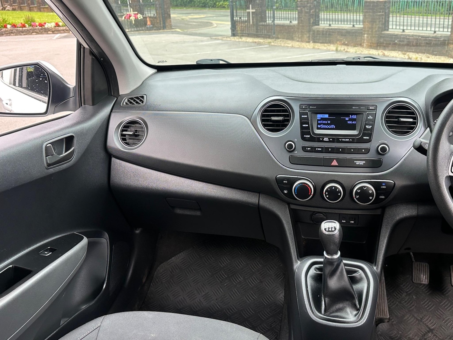 Used Hyundai i10 2017 for sale - 77131772: Photo 31