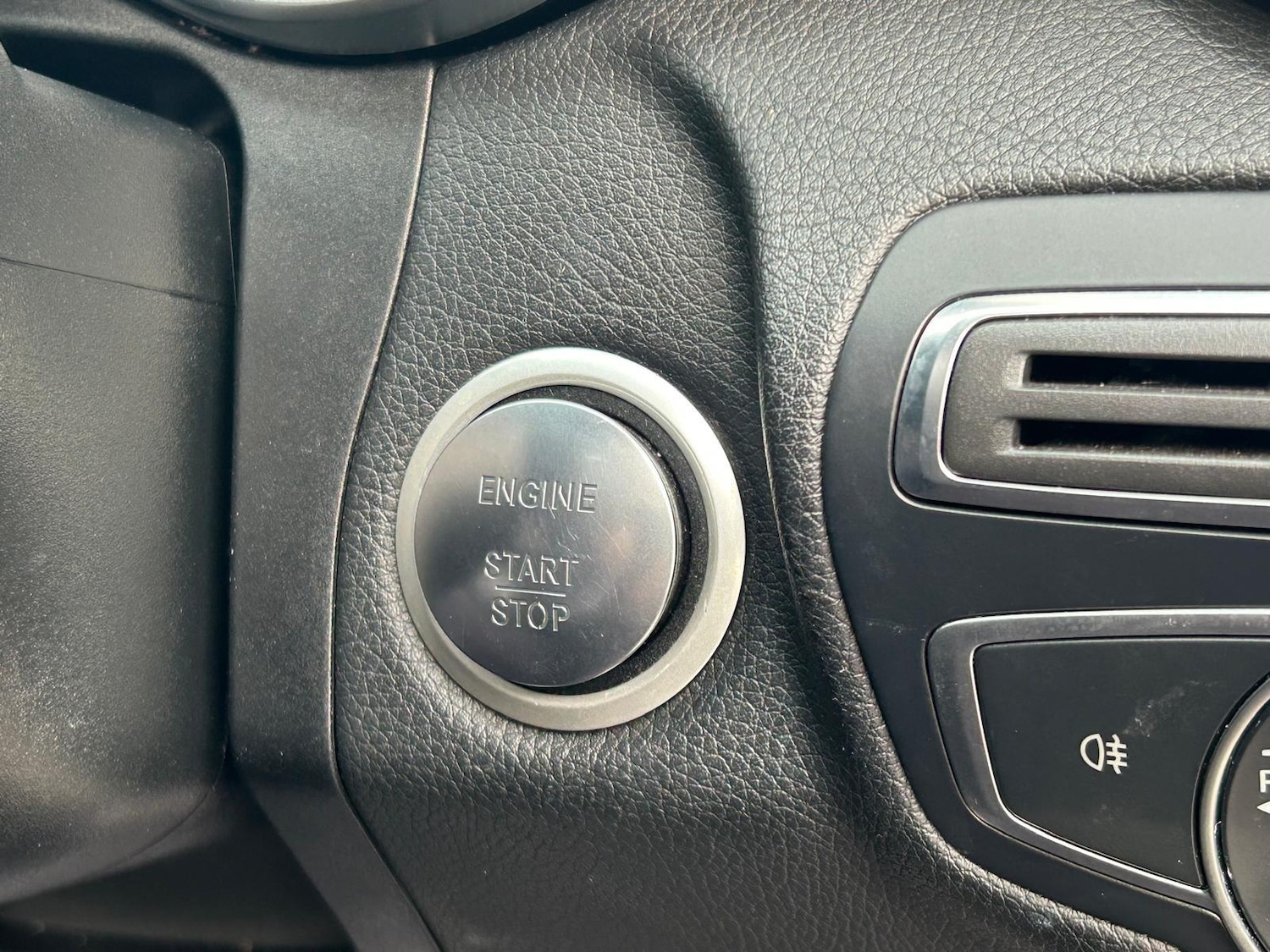 Used Mercedes-Benz C Class 2017 for sale - 77559695: Photo 34