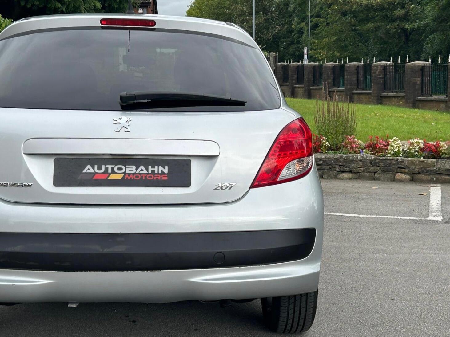 Used Peugeot 207 2011 for sale - 76425290: Photo 15